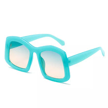 Load image into Gallery viewer, Missy Oversized Sunglasses
