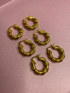 "Irene" Twist Mini Hoops