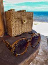 Load image into Gallery viewer, Ella Vintage Oversized Sunglasses
